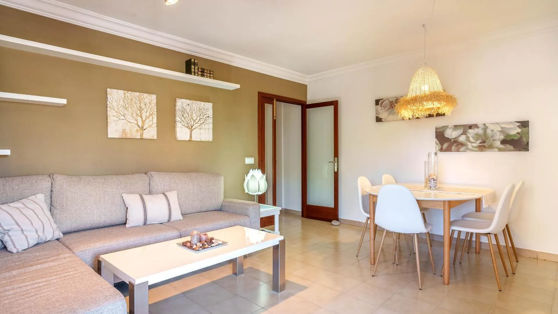Apartamento Nice4You By Rentallorca 阿尔库迪亚港
